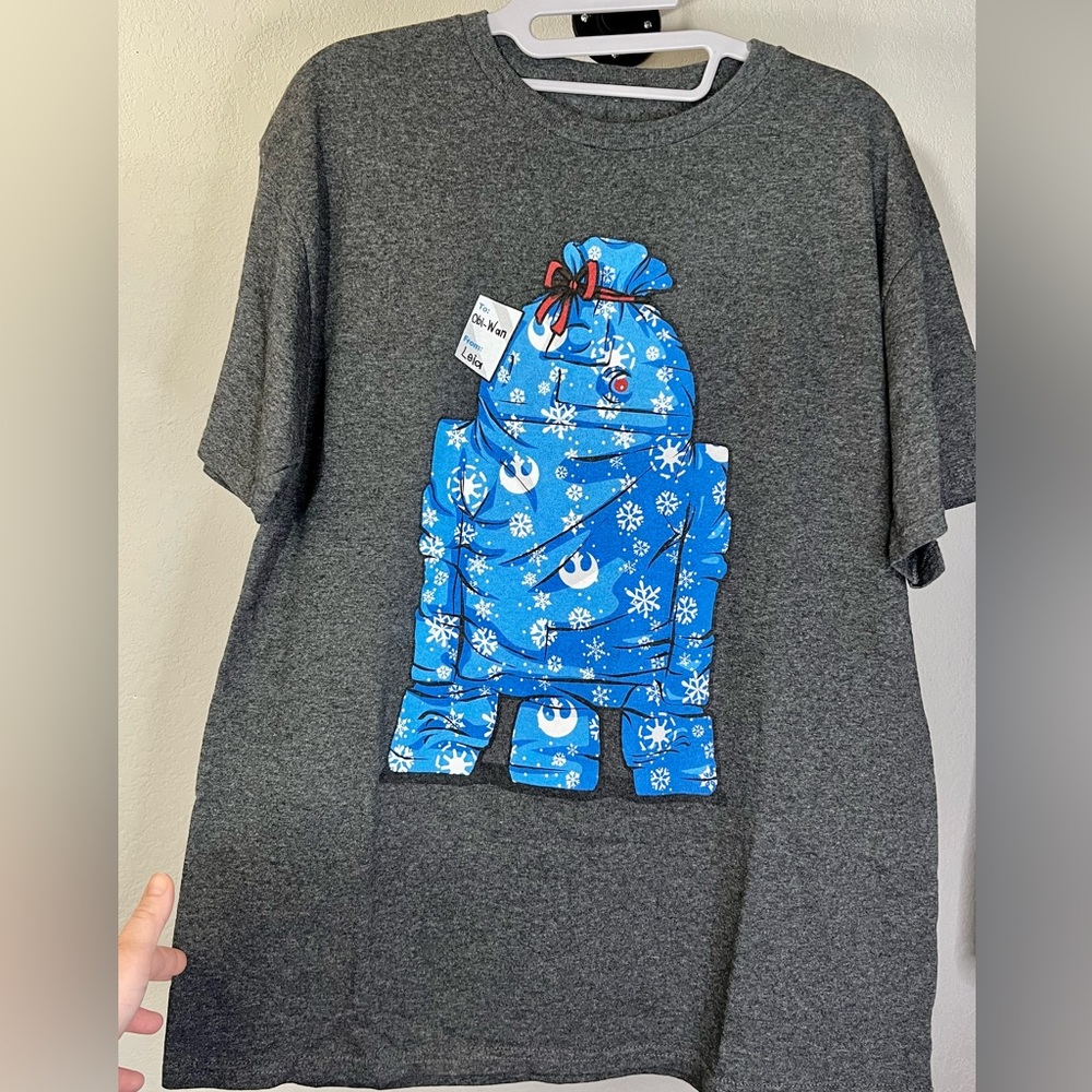 Men's Star Wars Christmas R2D2 Shirt